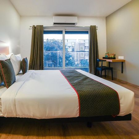 Townhouse 211 Laguna Ecr Near Juhu Beach Chennai Exteriör bild