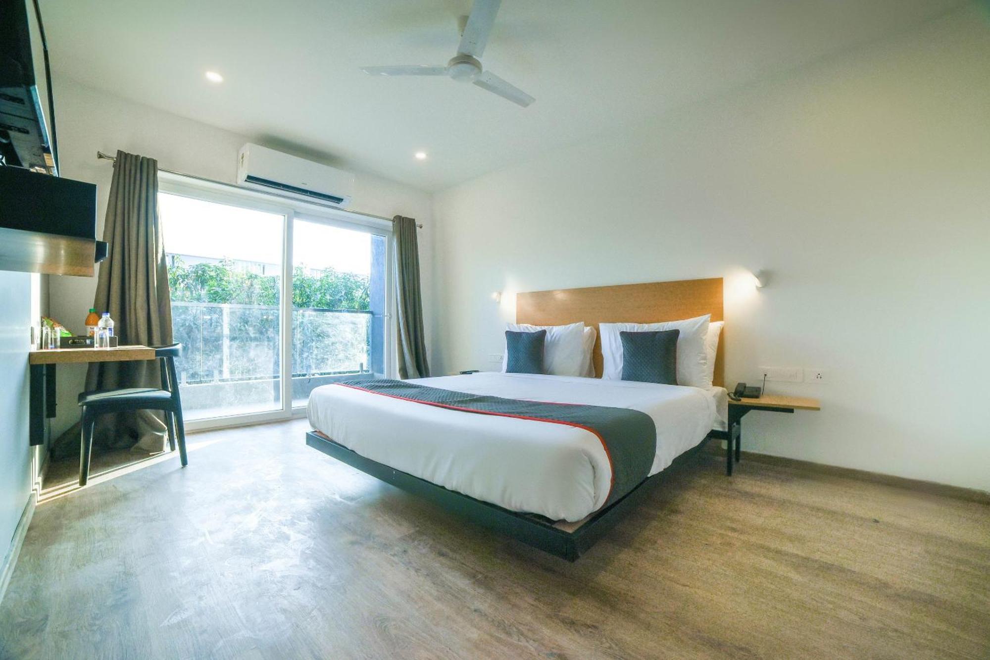 Townhouse 211 Laguna Ecr Near Juhu Beach Chennai Exteriör bild