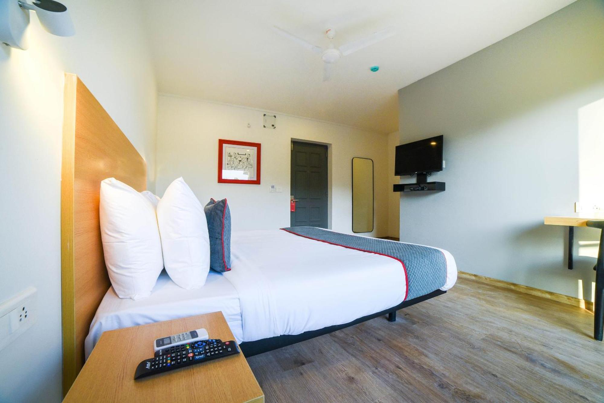 Townhouse 211 Laguna Ecr Near Juhu Beach Chennai Exteriör bild