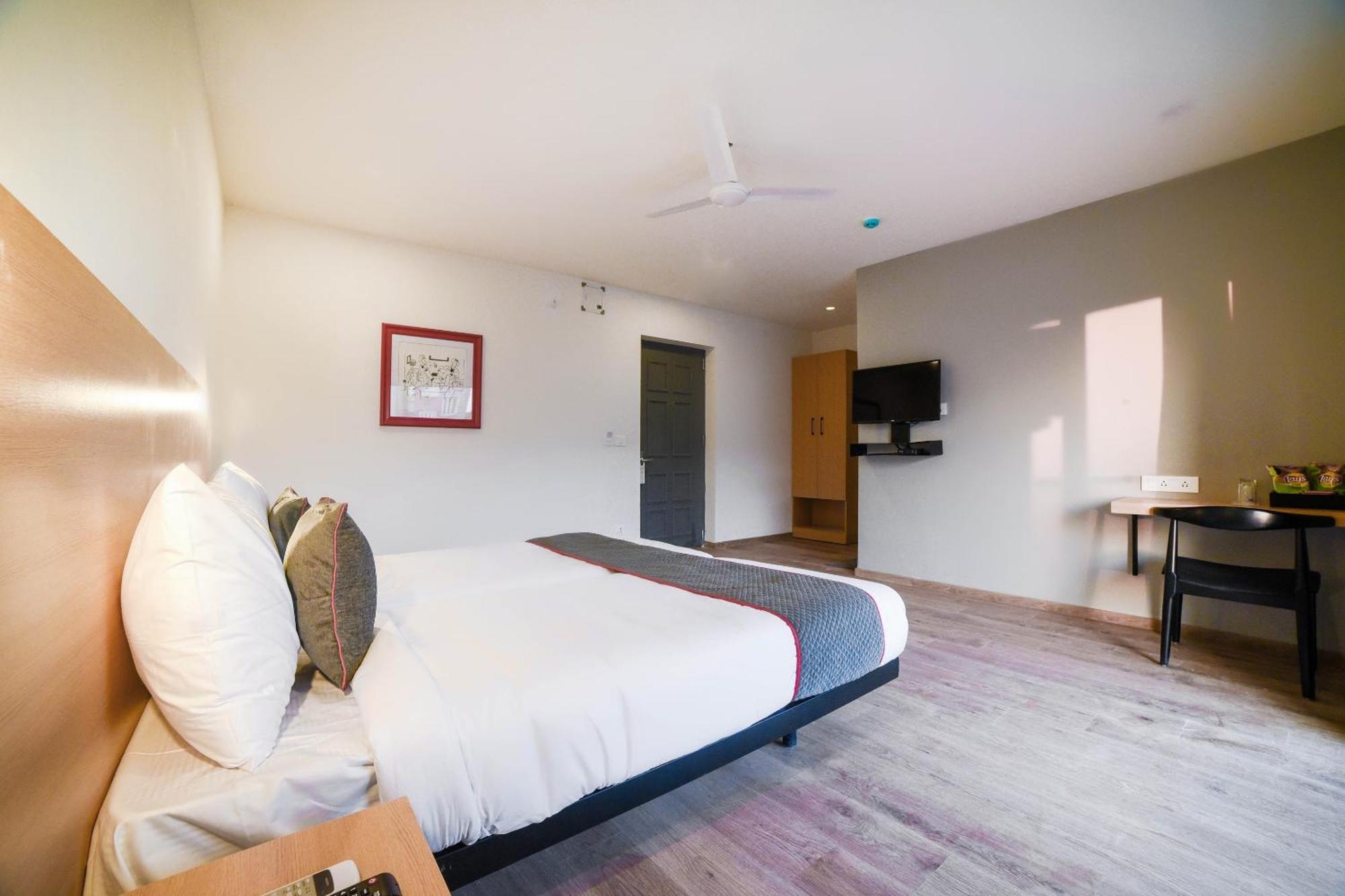 Townhouse 211 Laguna Ecr Near Juhu Beach Chennai Exteriör bild