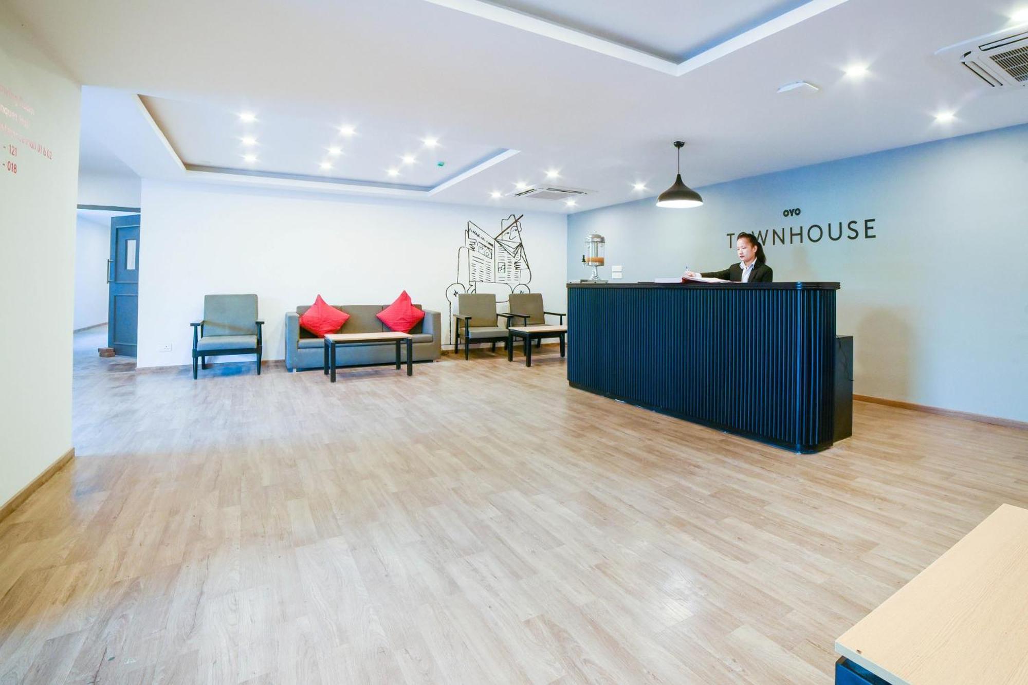 Townhouse 211 Laguna Ecr Near Juhu Beach Chennai Exteriör bild